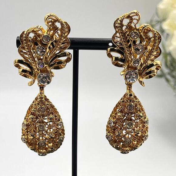 Jose Maria Barrera Avon Versatile Elegance Rhinestone Filigree Clip-On Earrings - Picture 1 of 10